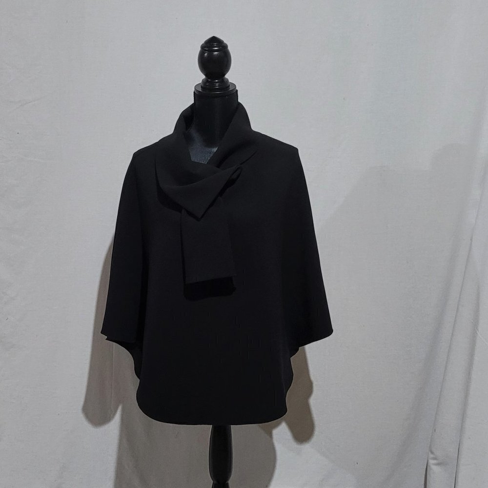 Le Chateau coat cape jacket goth academia black cloak winter fall poncho NWT new